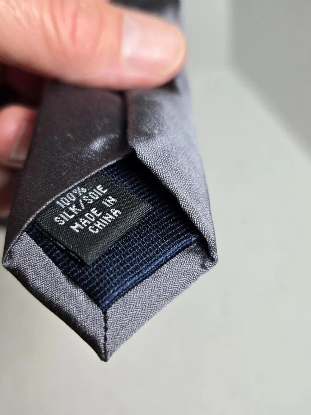 Michael Kors Men's Neck Tie necktie shiny solid Grey Solid 100% Silk